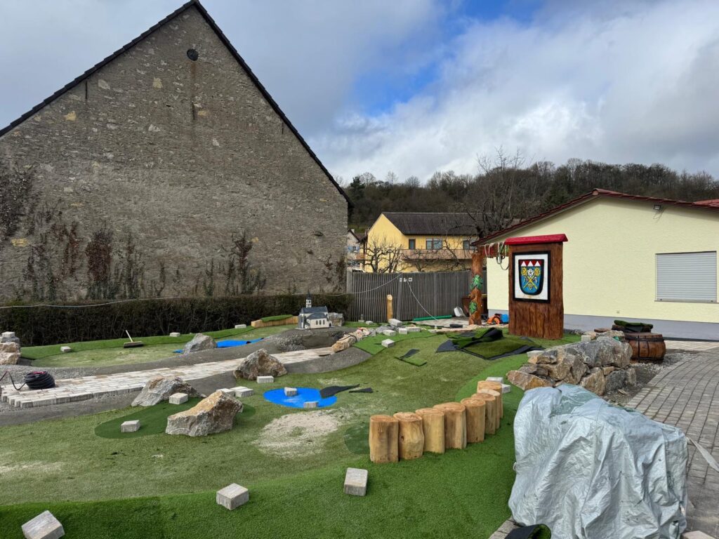 Adventure Golf Dürrbachpark Güntersleben (4)