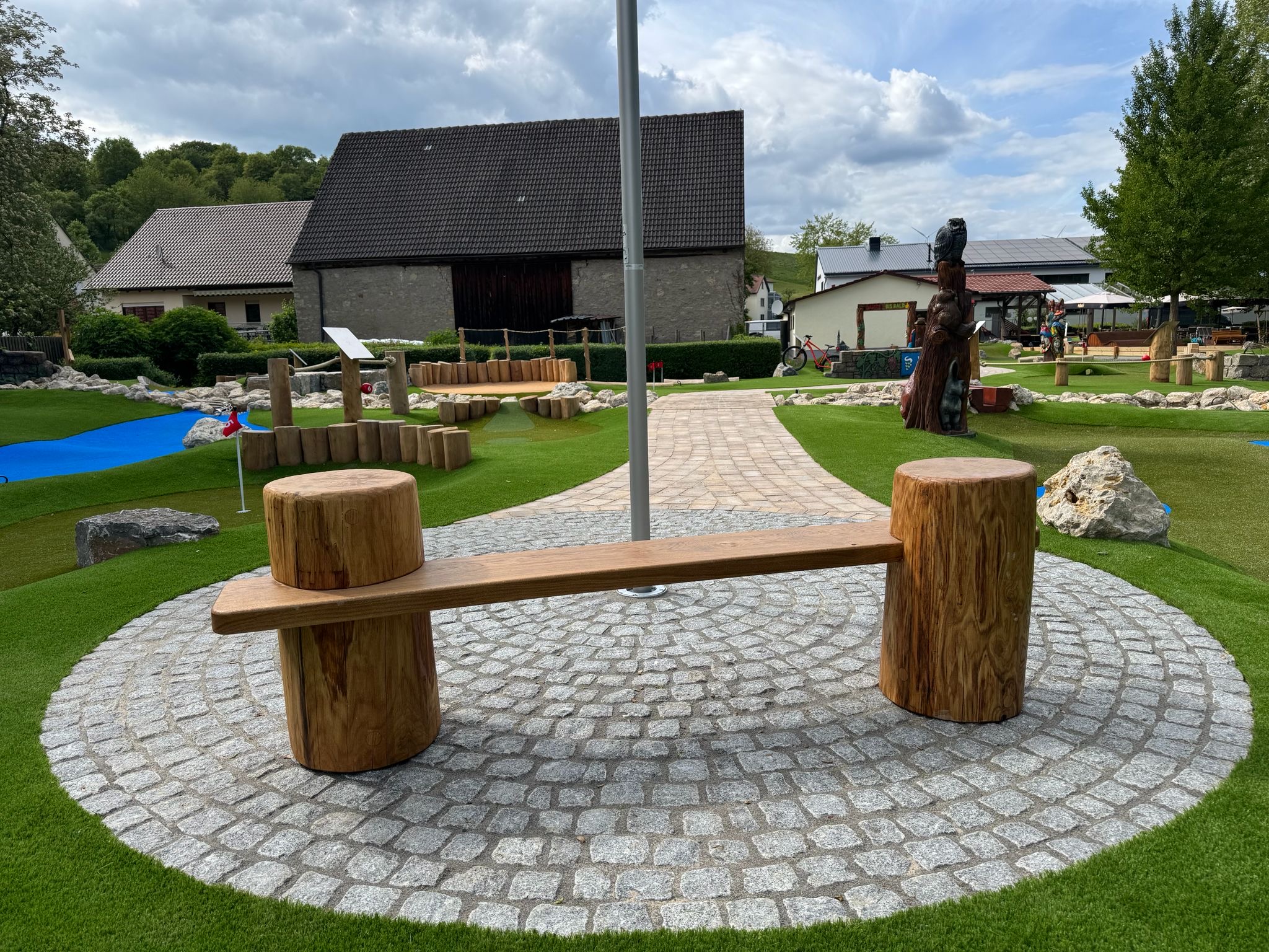 Fertigstellung Adventure Golf Dürrbachpark Güntersleben (19)