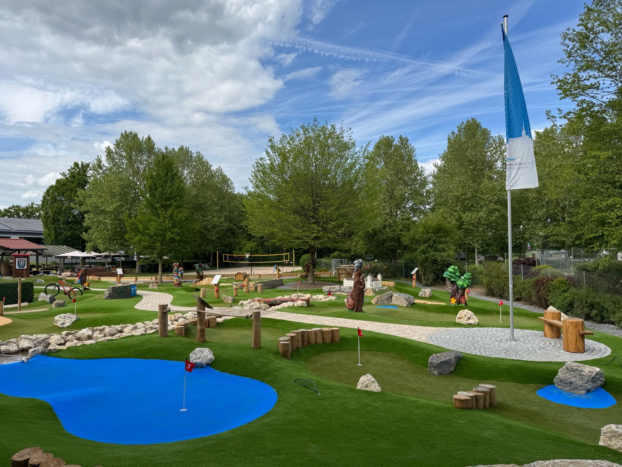 Fertigstellung Adventure Golf Dürrbachpark Güntersleben (20)
